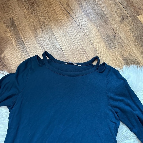 ATHLETA Cutout Neck Sweatshirt - Picture 3 of 4